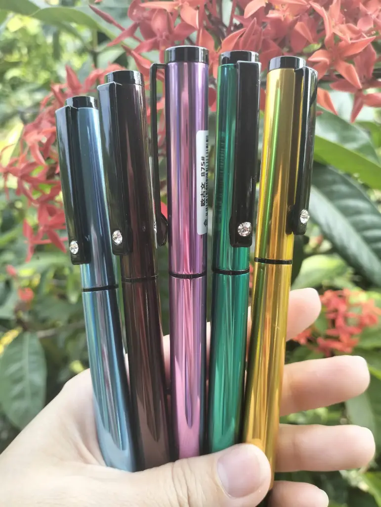 bút luyện chữ đẹp 817