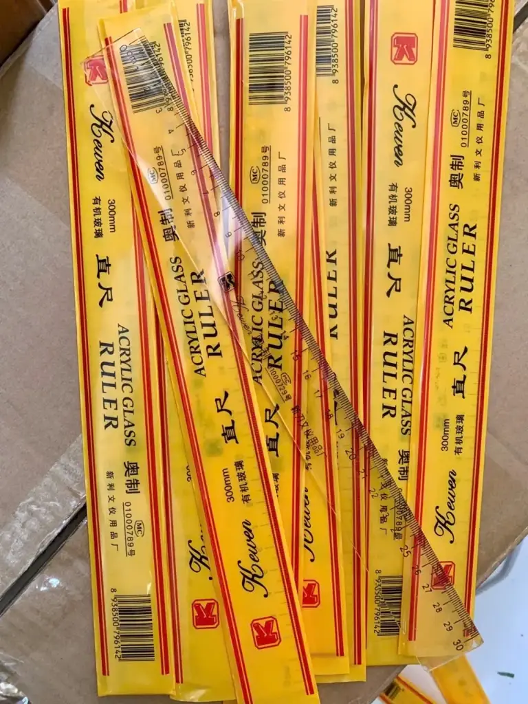 thước kẻ kewen  20cm