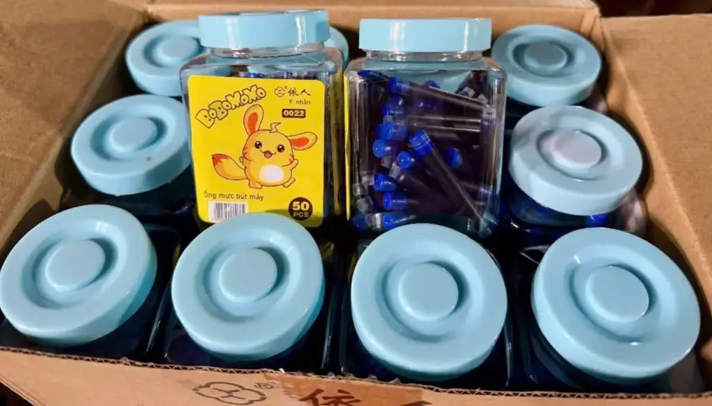 HỘP 50 ỐNG MỰC KO XOÁ ĐƯỢC