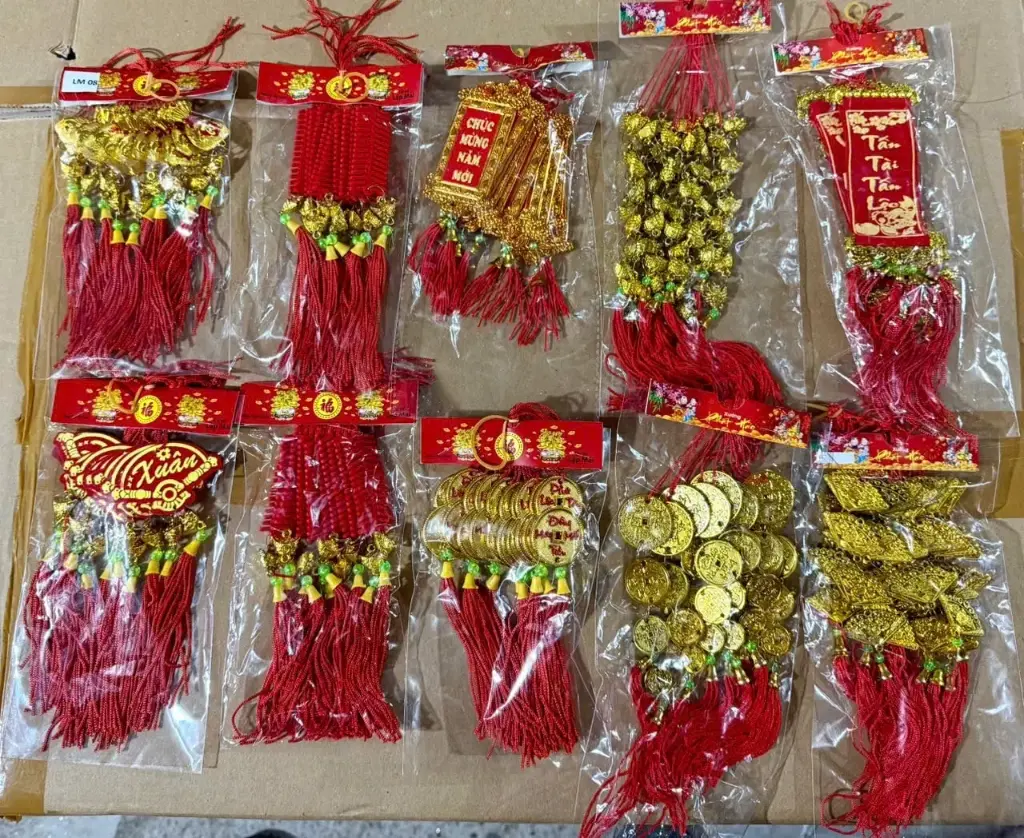 LIỂN TREO TRANG TRÍ